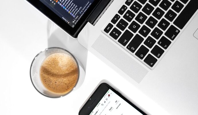 altumcode-PuxTq4DwUHE-unsplash