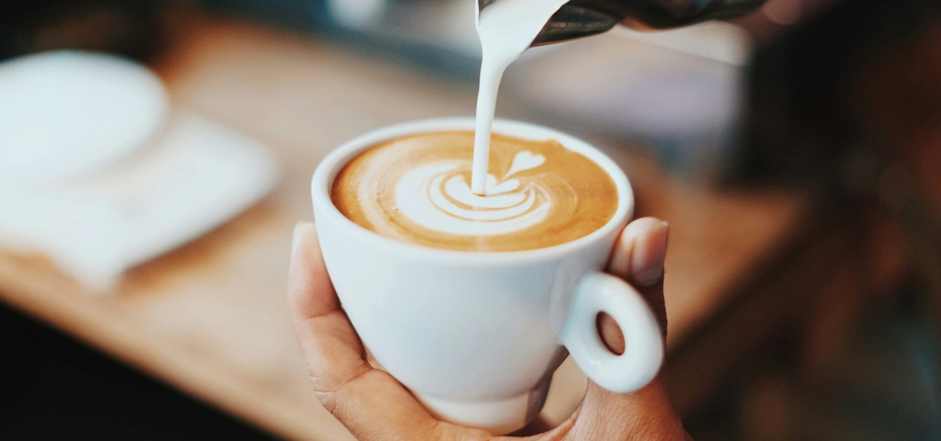 fahmi-fakhrudin-nzyzAUsbV0M-unsplash (1)