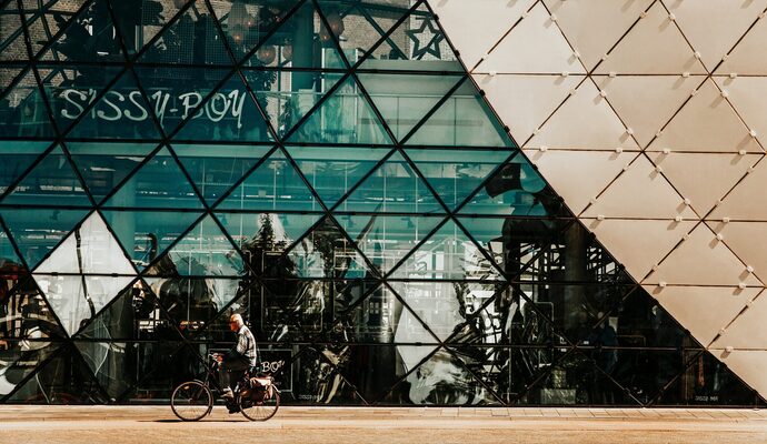 you-x-ventures-Oalh2MojUuk-unsplash (1)